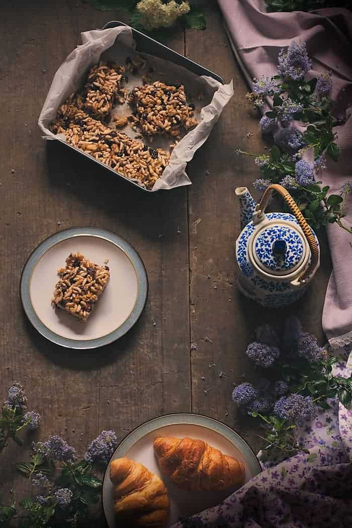 image of raisin chocolate puffed rice bars served on a plate