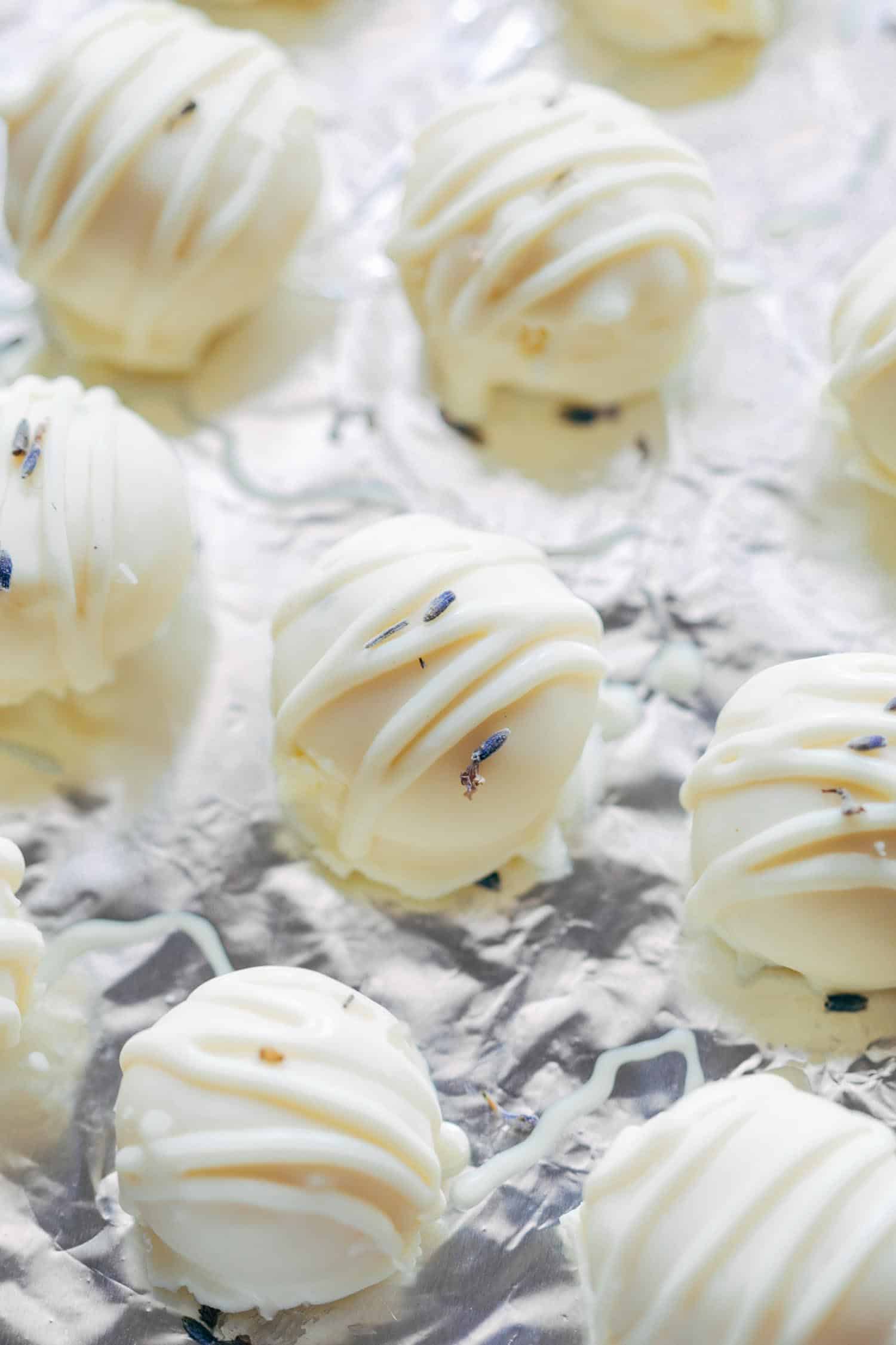 Lavender white chocolate truffles are fragrant, creamy white chocolate bites that are perfect for the festive season and holidays! Use them to serve as mini desserts, or for gifting.