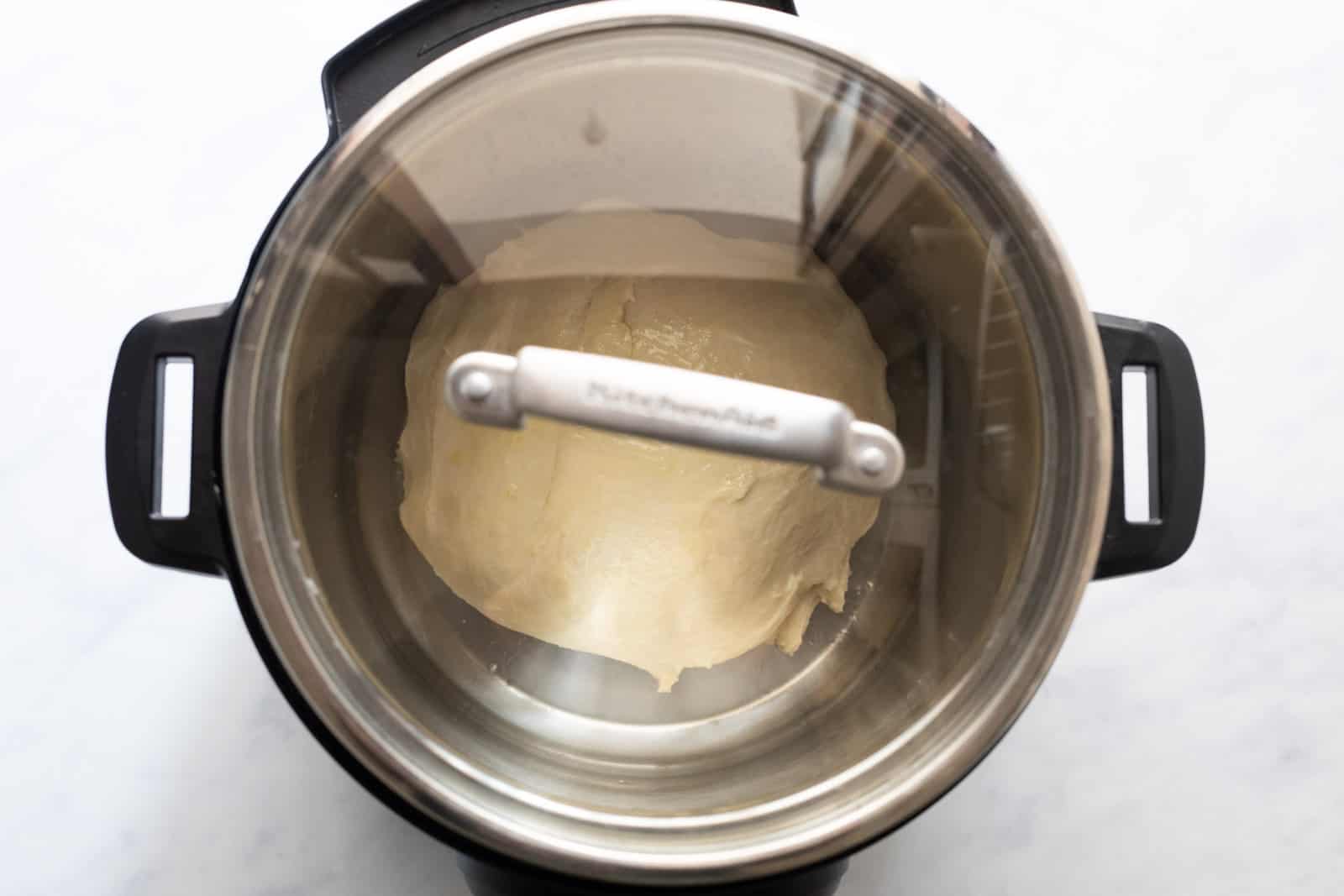 Glass lid on the dough to let the dough proof