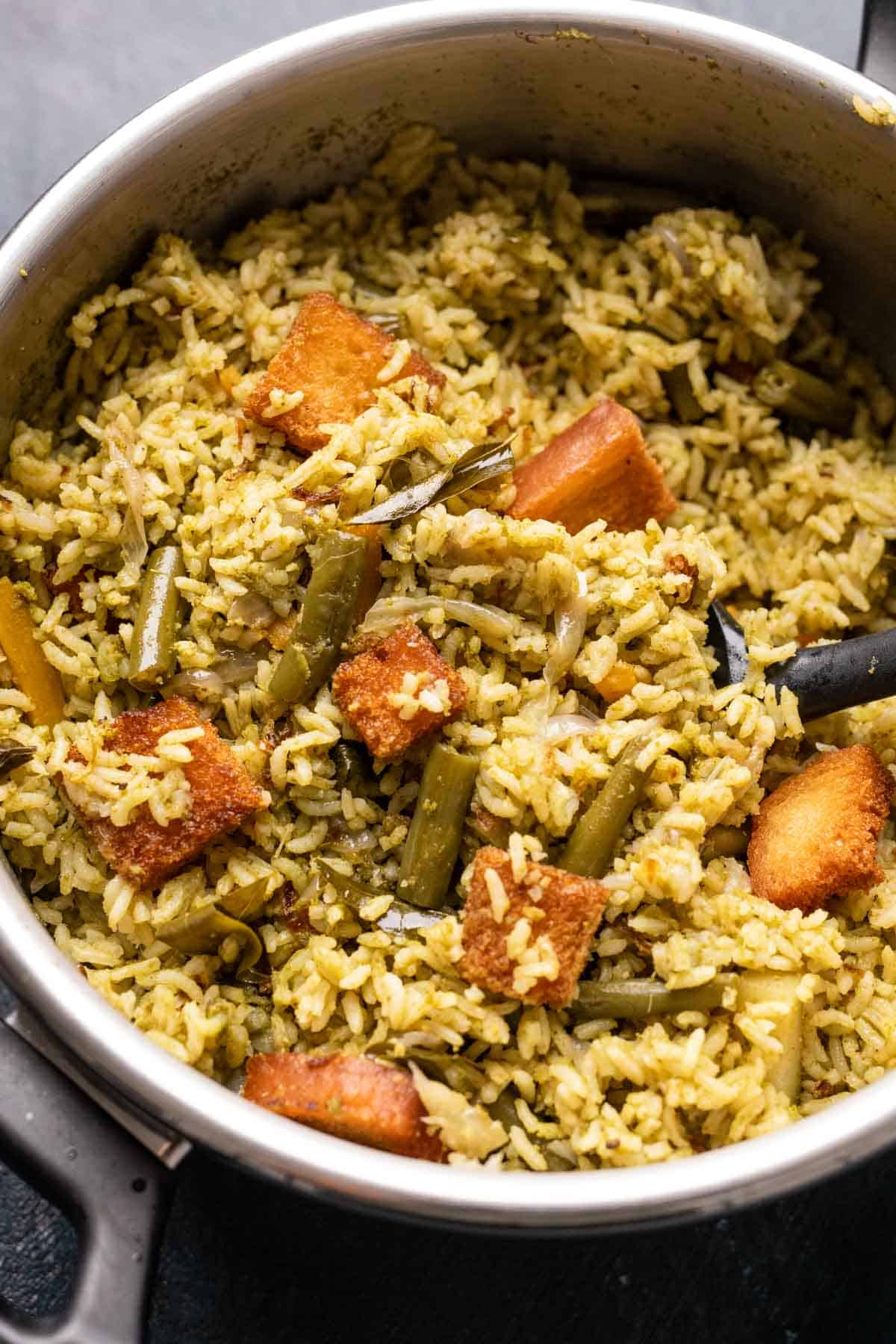 Rice bath photographed in a pressure that it was cooked in