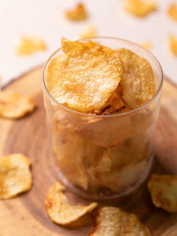 air fryer potato chips in a transparent glass container